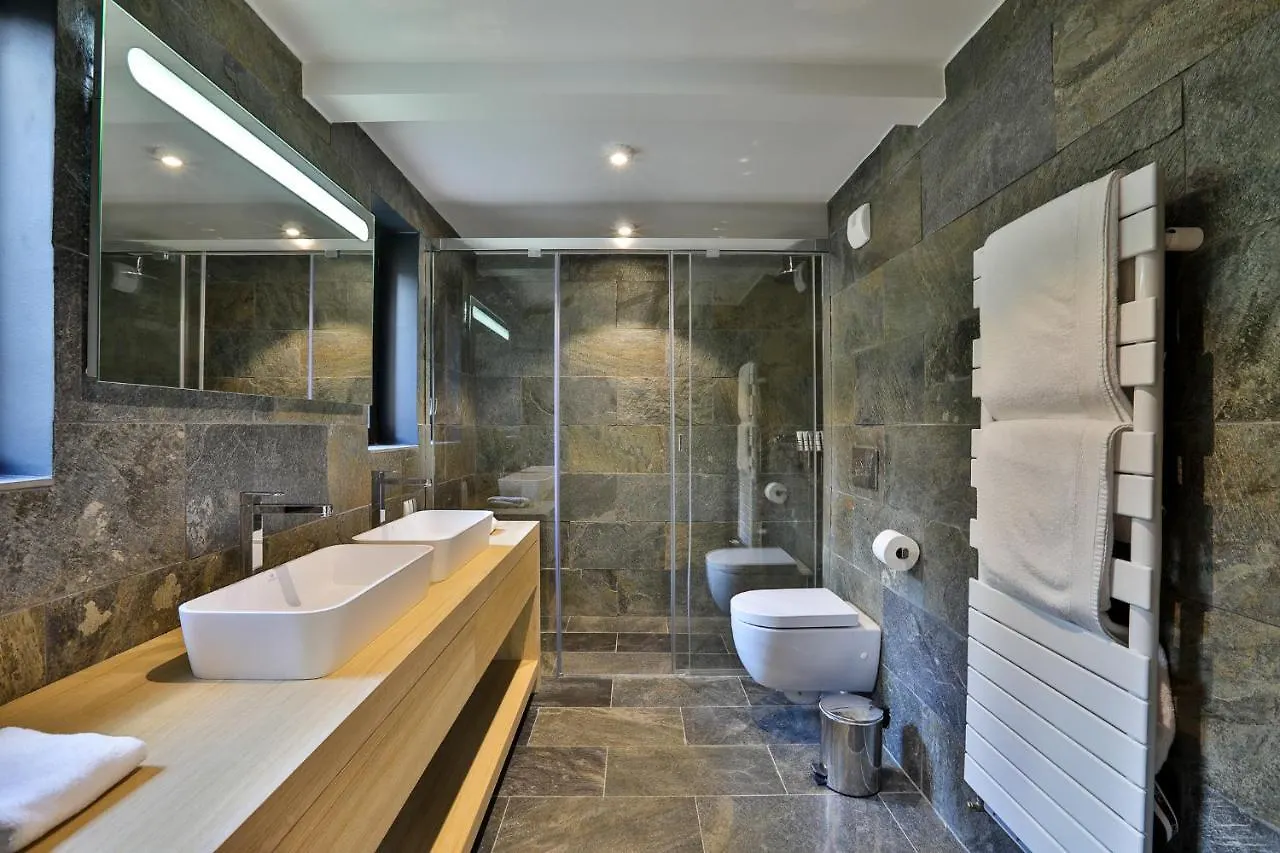 Black Stone Chalet Villa Chamonix 0*,  France